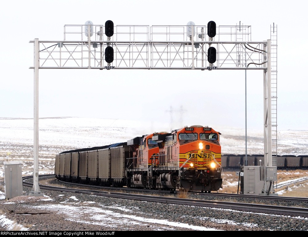 BNSF 5681